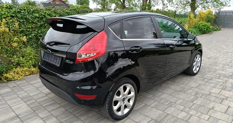 Ford Fiesta cena 23500 przebieg: 185000, rok produkcji 2011 z Olsztynek małe 301